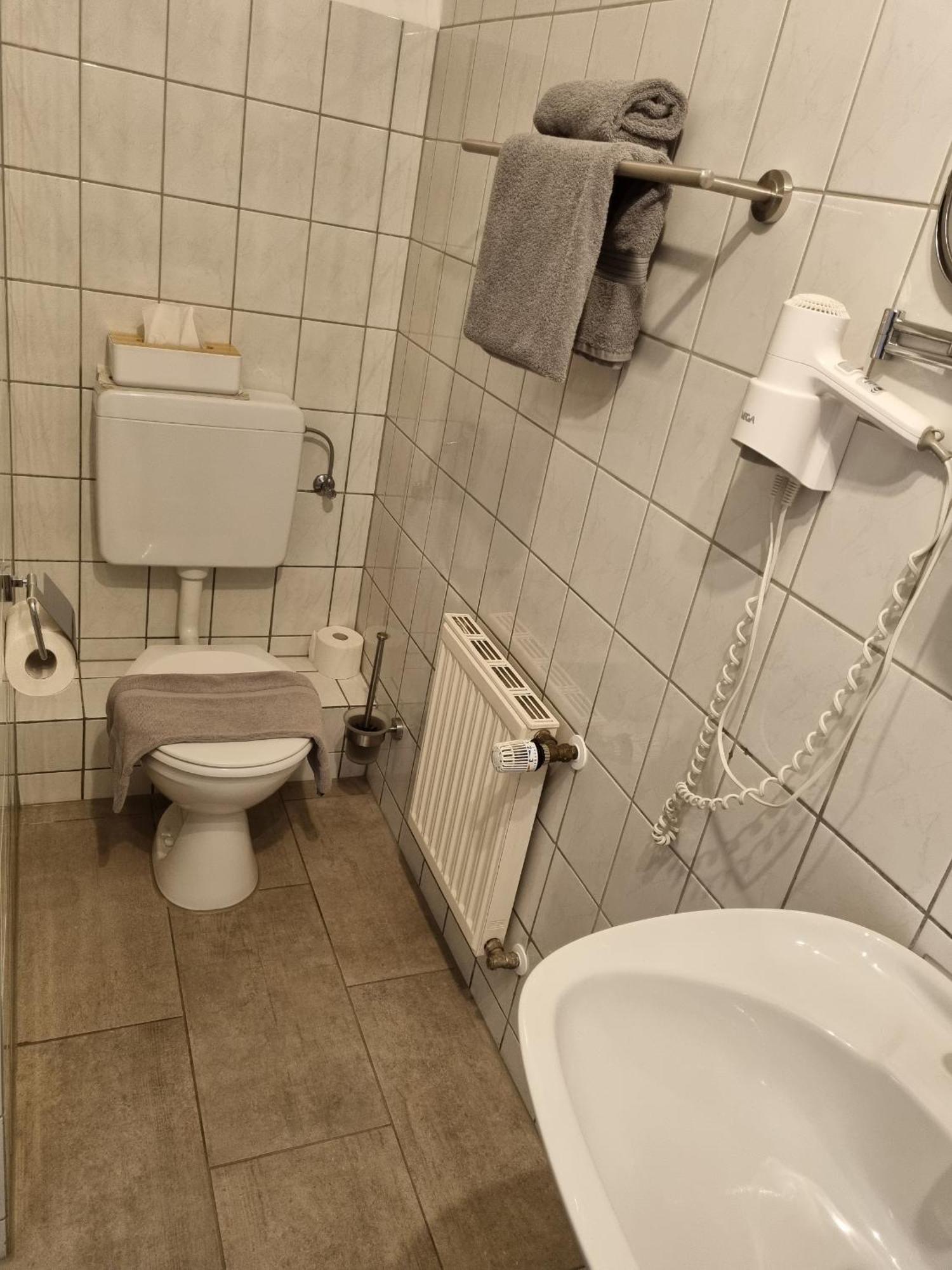 Venngasthof Zur Buche Моншау Номер фото